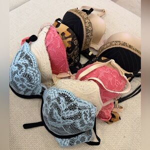 La SENZA set of 34B bras